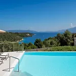 Akoni Villa *