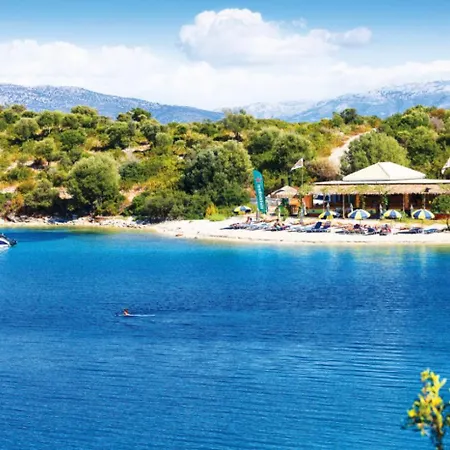 Villa Akoni Katomerion